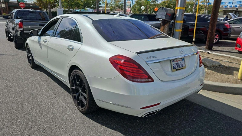 Mercedes-Benz S 500 СЕРВИЗНА ИСТОРИЯ ВСИЧКИ ЕКСТРИ ЗА МОДЕЛА, снимка 2 - Автомобили и джипове - 47857609