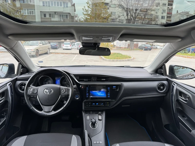 Toyota Auris, снимка 6 - Автомобили и джипове - 48219473