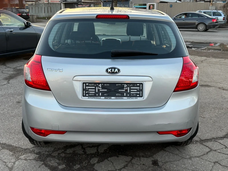 Kia Ceed, снимка 6 - Автомобили и джипове - 48409640