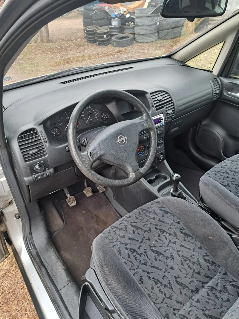 Opel Zafira, снимка 8 - Автомобили и джипове - 49325970