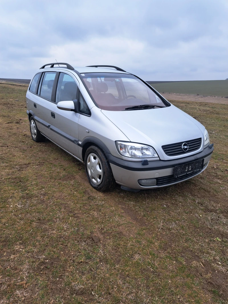 Opel Zafira, снимка 1 - Автомобили и джипове - 49325970