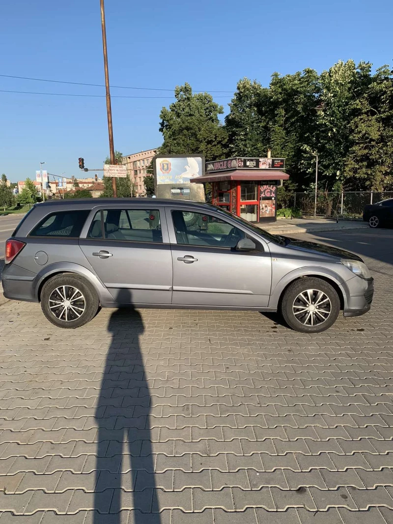 Opel Astra, снимка 3 - Автомобили и джипове - 49562422