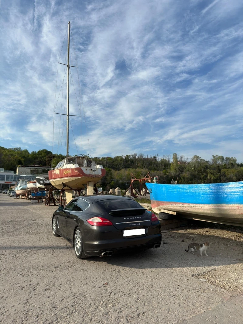 Porsche Panamera 4S, снимка 5 - Автомобили и джипове - 52556154