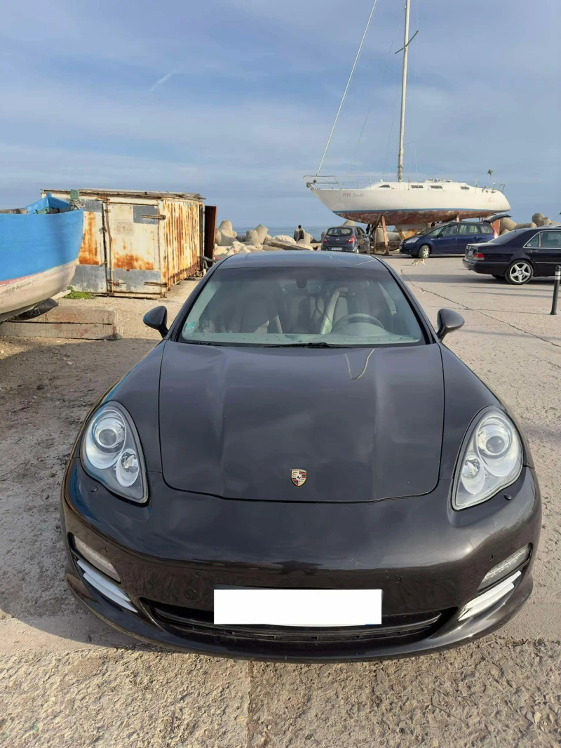 Porsche Panamera 4S, снимка 4 - Автомобили и джипове - 52556154