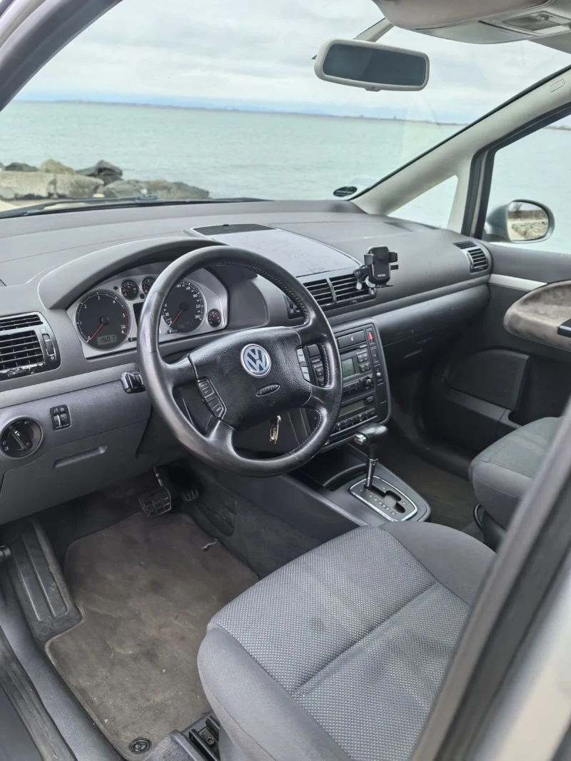 VW Sharan, снимка 11 - Автомобили и джипове - 52903877