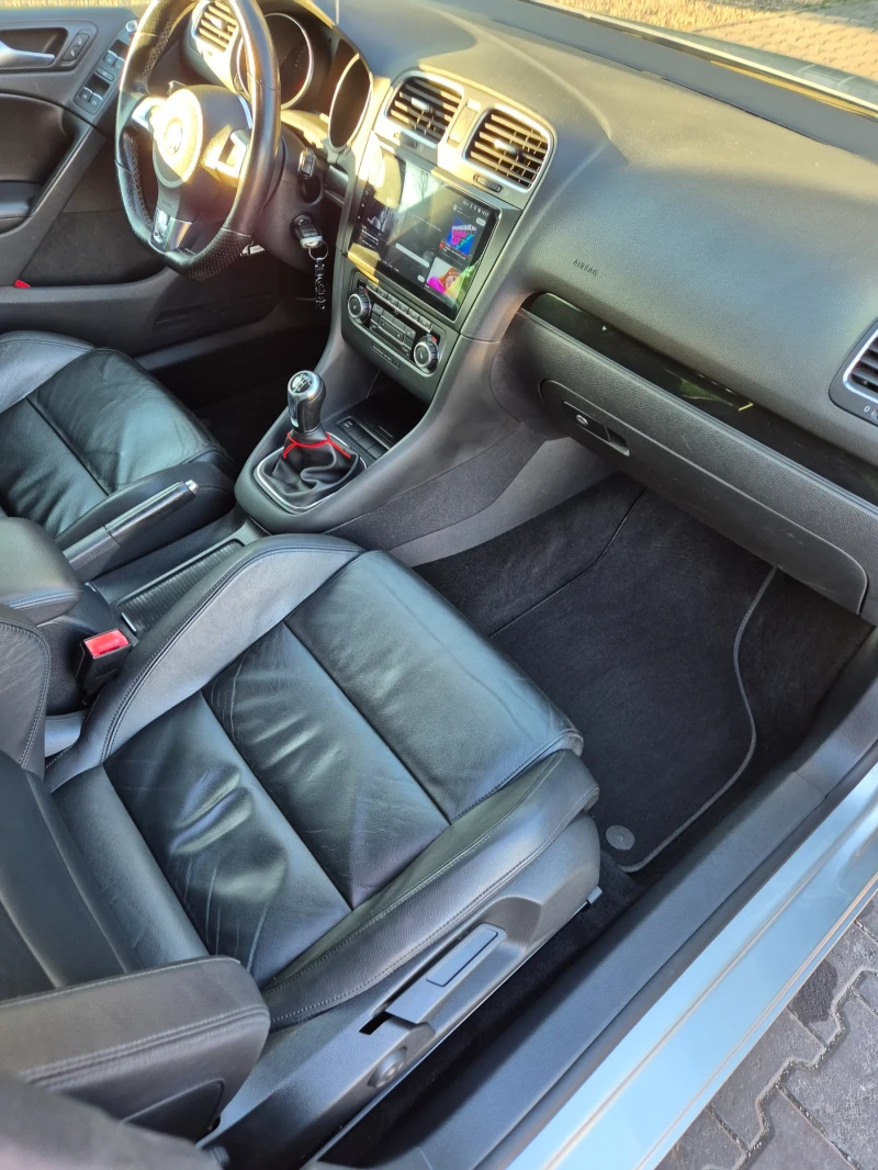 VW Golf, снимка 10 - Автомобили и джипове - 52968593