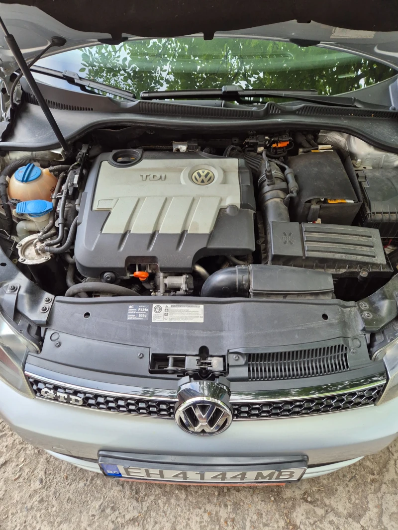 VW Golf, снимка 2 - Автомобили и джипове - 52968593