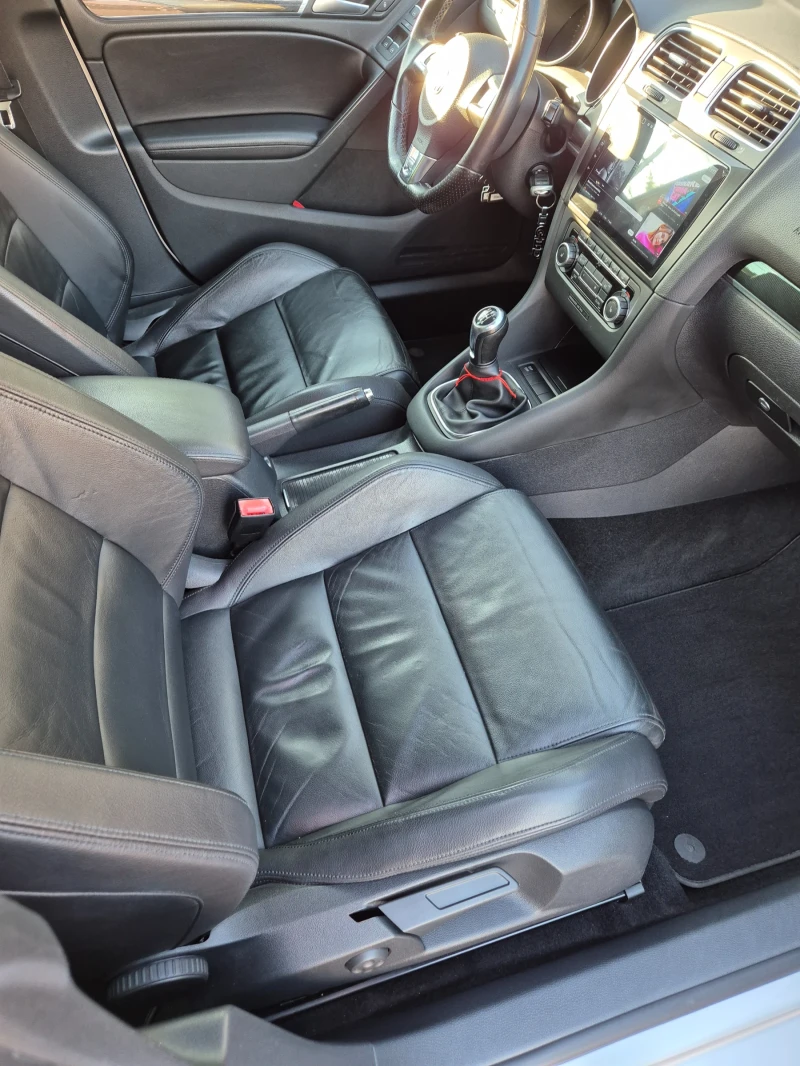 VW Golf, снимка 9 - Автомобили и джипове - 52968593