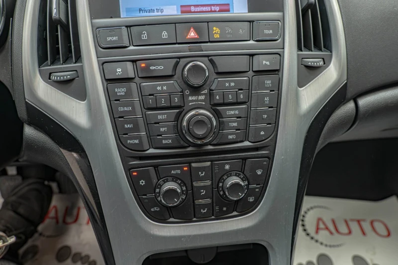 Opel Astra Coupe/GTC/Автопилот/Sport/Navi, снимка 9 - Автомобили и джипове - 53055877