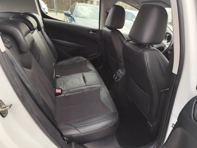 Peugeot 308 1.6GTi* EURO5B* 83000km!, снимка 10 - Автомобили и джипове - 53260040
