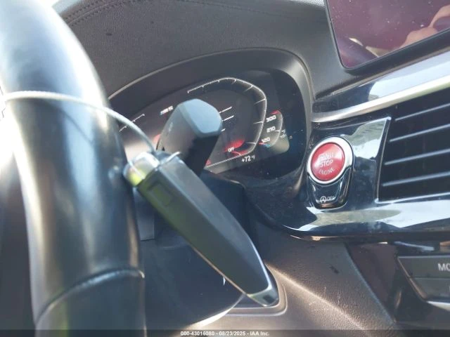 BMW M5 * Възможност за Лизинг*  | Mobile.bg — изображение 13