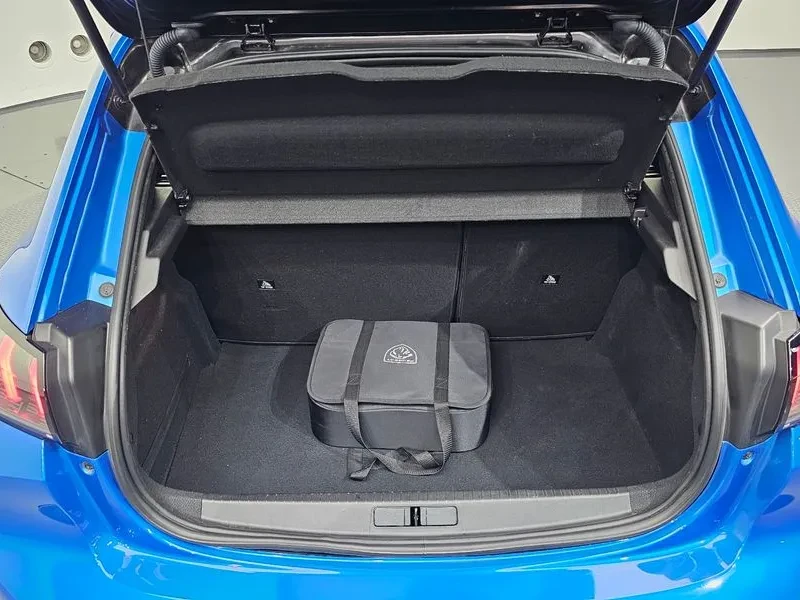 Peugeot 208 GT, снимка 16 - Автомобили и джипове - 55737360