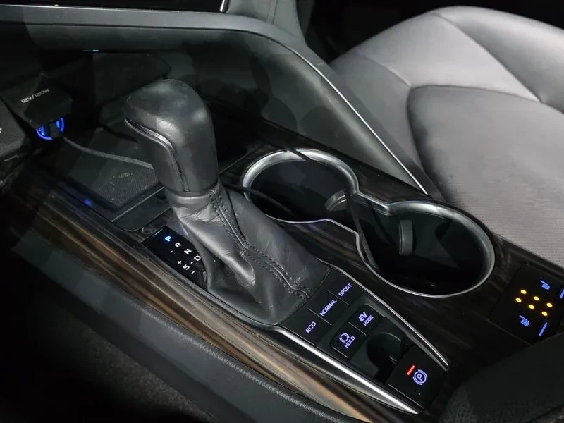 Toyota Camry 2.5 HYBRID| ���������| �������| ������� | Mobile.bg � ����������� 8