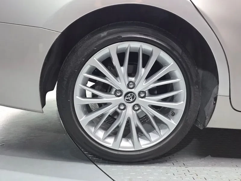 Toyota Camry 2.5 HYBRID| ���������| �������| ������� | Mobile.bg � ����������� 4
