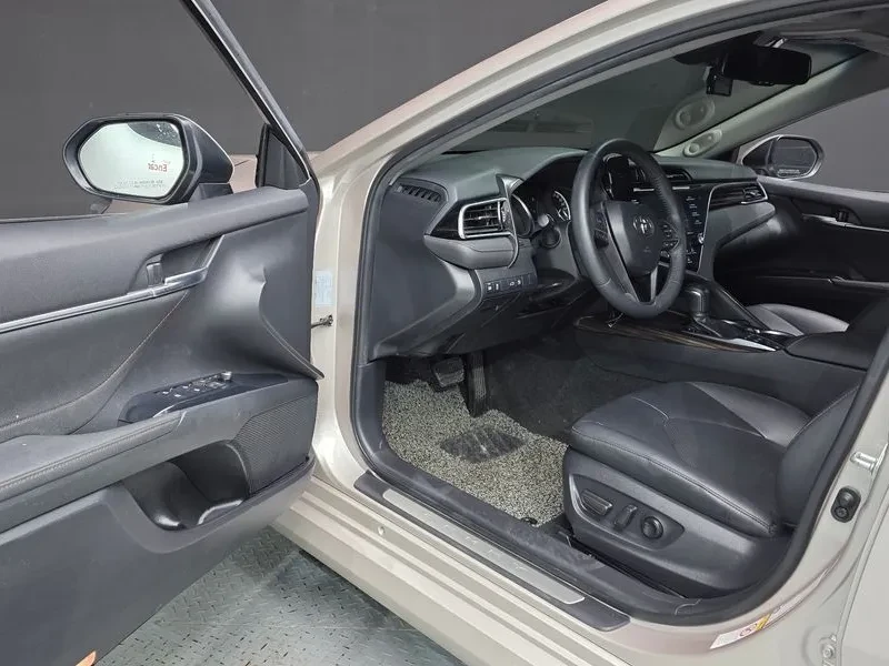 Toyota Camry 2.5 HYBRID| ���������| �������| ������� | Mobile.bg � ����������� 9