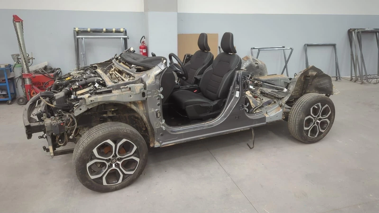 Renault Arkana   На части, снимка 1