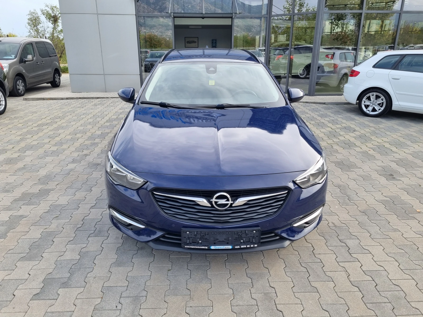 Opel Insignia 1.6CDTi-136ps АВТОМАТИК* 2018г. EURO 6C - изображение 2