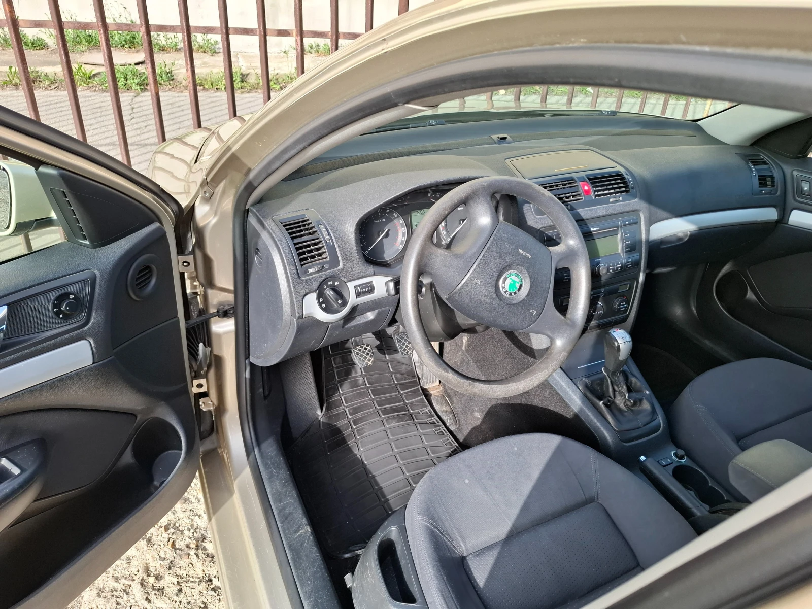 Skoda Octavia 1.9 TDI 4x4 - изображение 6
