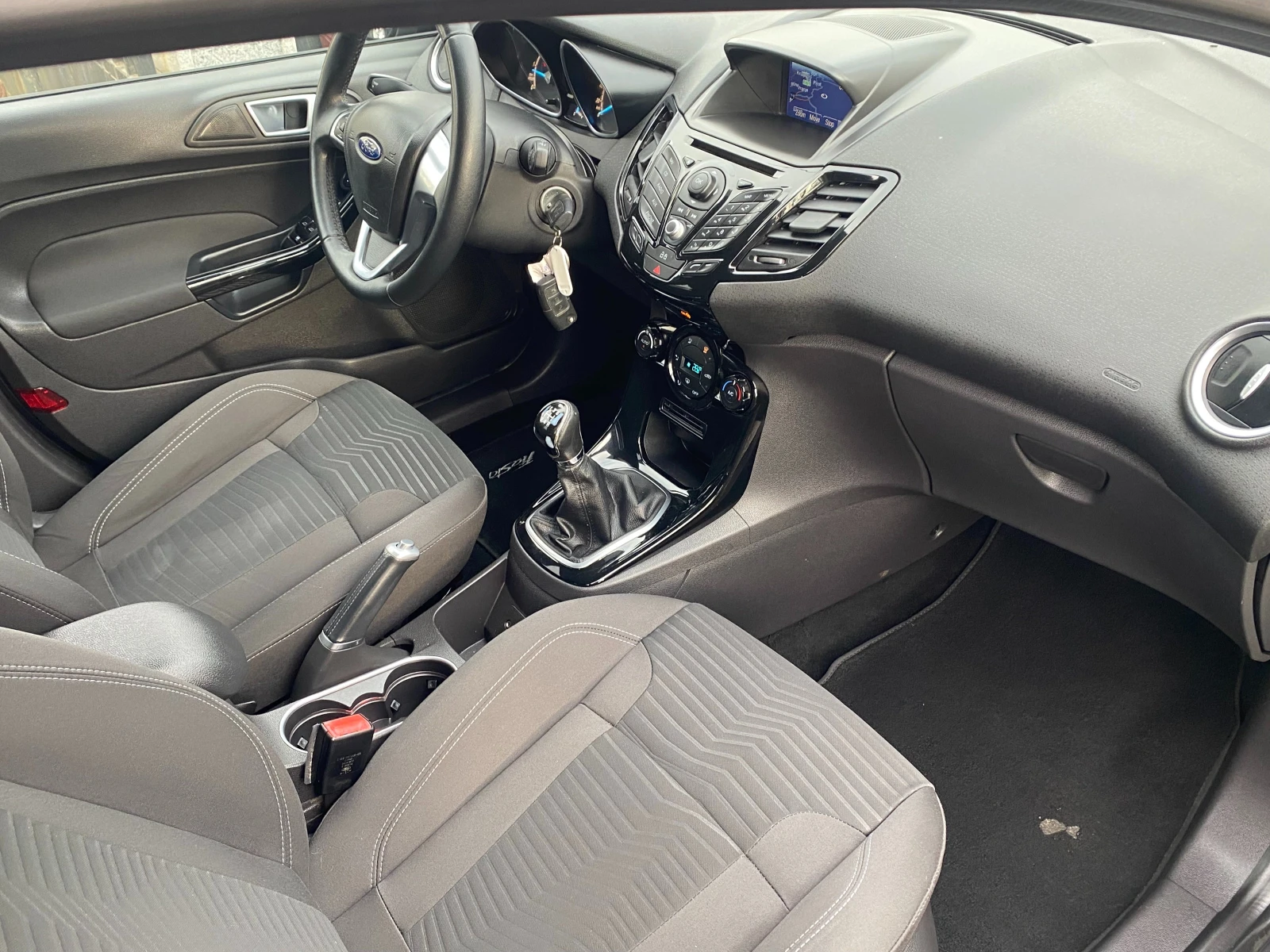 Ford Fiesta 1.5D-2014g-EURO5B-NAVI-LED-75k.s-TITANIUM-FACELIFT - изображение 8