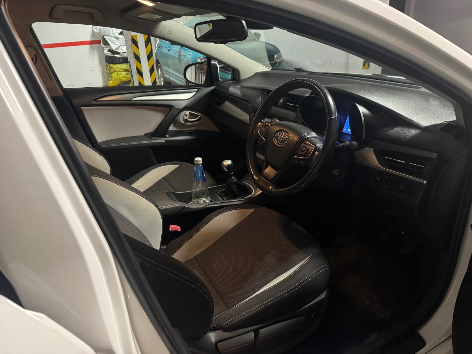 Toyota Avensis Business edition touring | Mobile.bg � ����������� 9