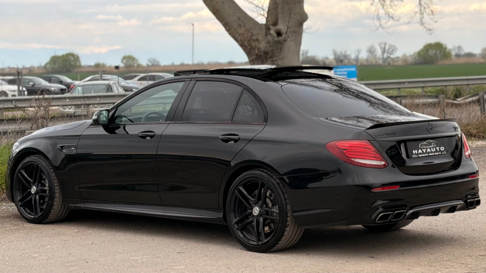 Mercedes-Benz E 63 AMG 4Matic+ = Distronic+ = Keyless Go= HUD= Panorama= , снимка 7 - Автомобили и джипове - 54045460