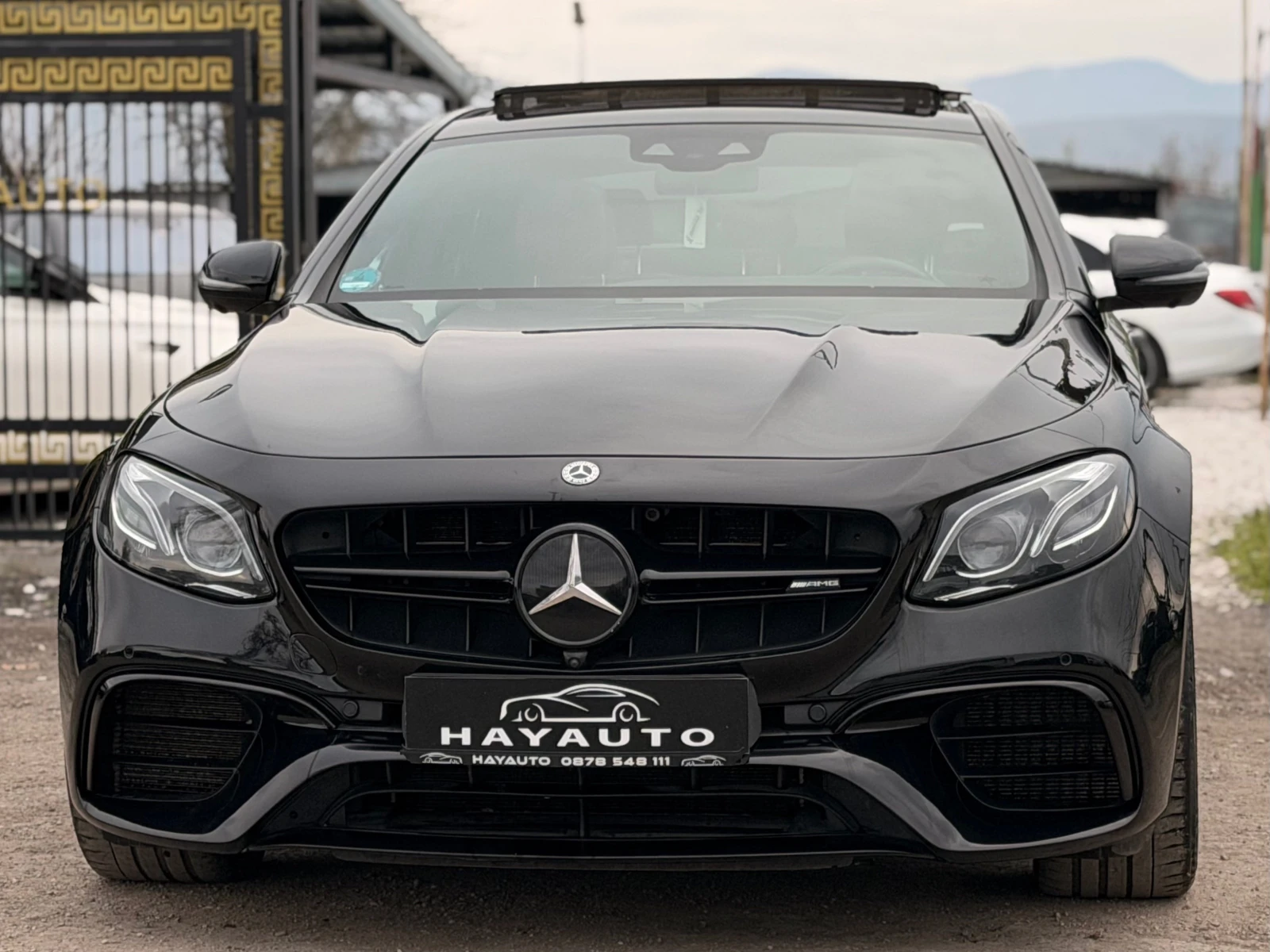 Mercedes-Benz E 63 AMG 4Matic+ = Distronic+ = Keyless Go= HUD= Panorama= 