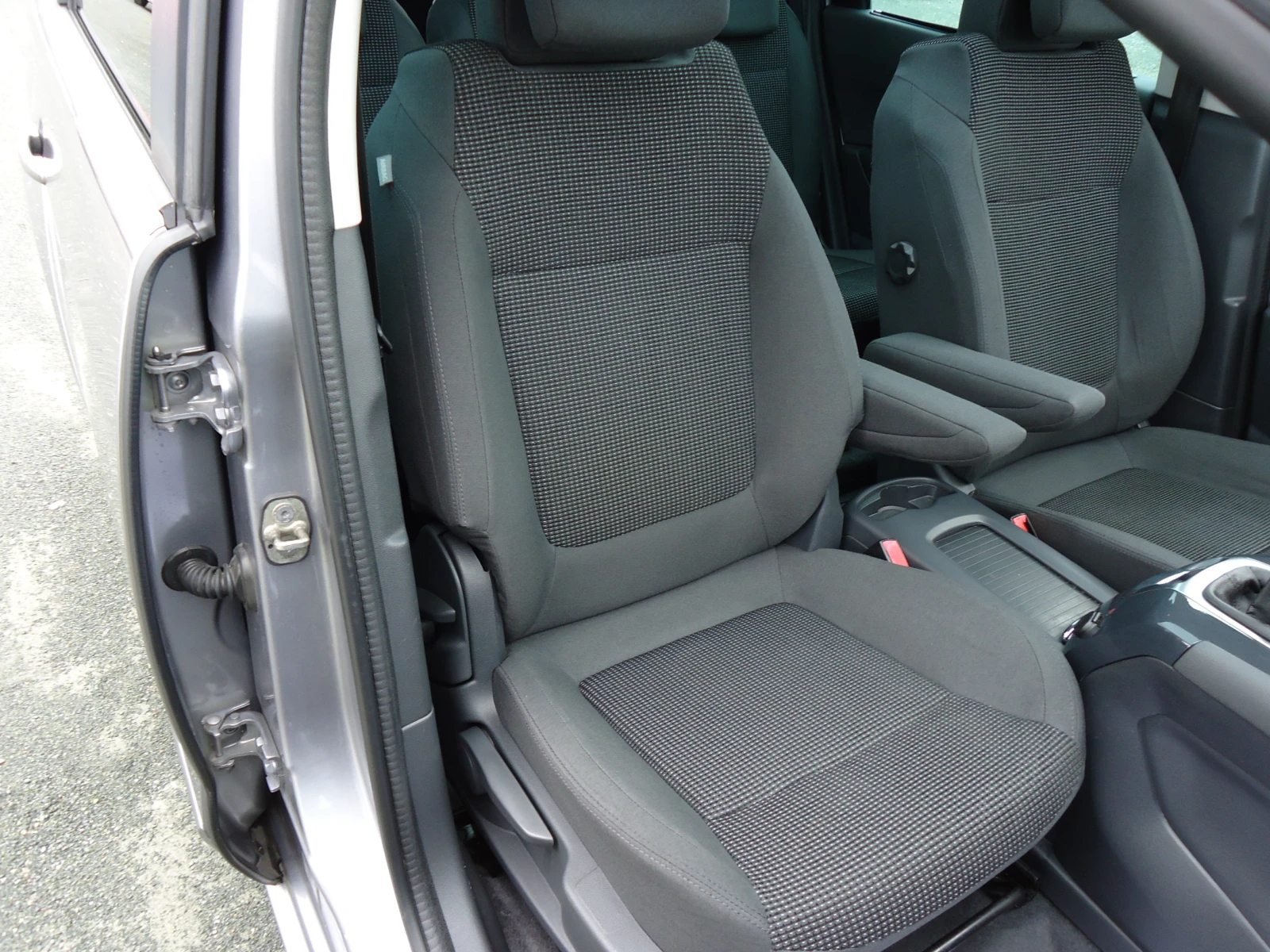 Peugeot 5008 1.6 BlueHDI 120 к.с. 144 000 км. 6+ 1, снимка 12 - Автомобили и джипове - 54081960