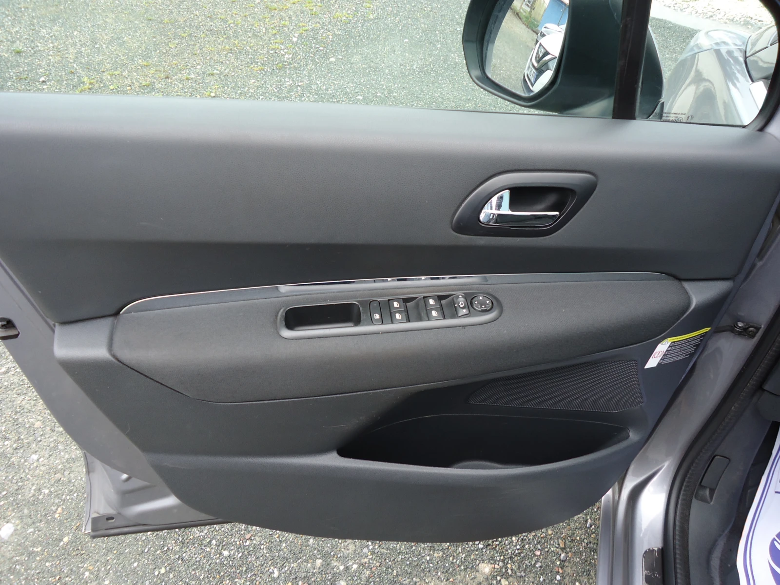 Peugeot 5008 1.6 BlueHDI 120 к.с. 144 000 км. 6+ 1, снимка 7 - Автомобили и джипове - 54081960