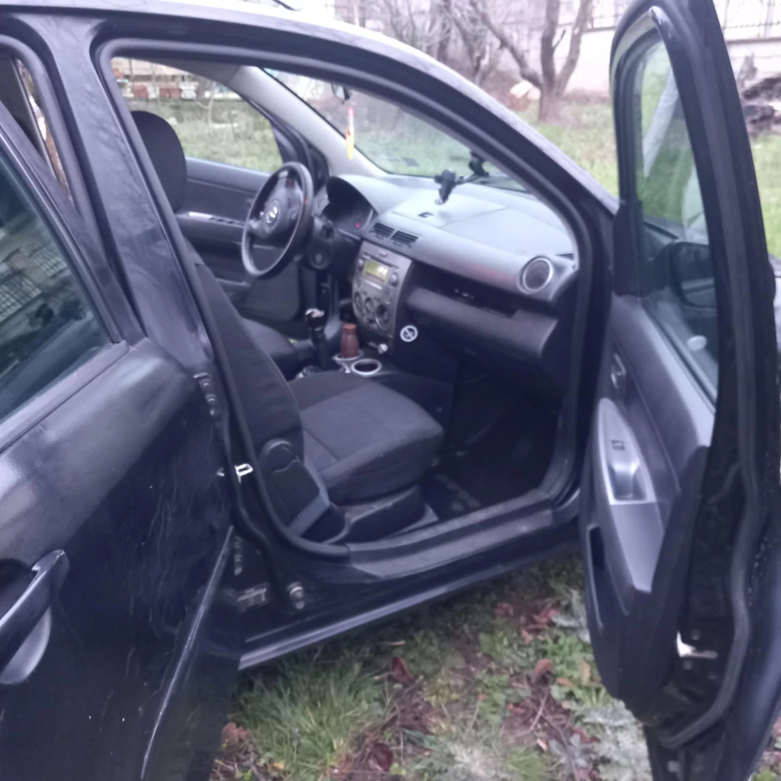 Mazda 2, снимка 6 - Автомобили и джипове - 54291001