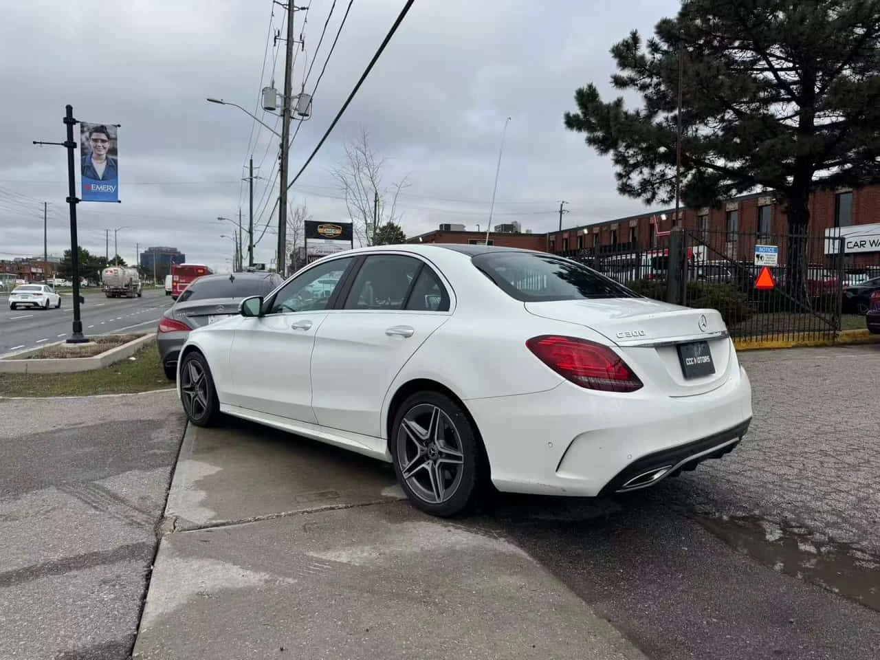 Mercedes-Benz C 300 PANO| 360 КАМЕРИ| 2 КЛЮЧА| CARFAX, снимка 3 - Автомобили и джипове - 54387607