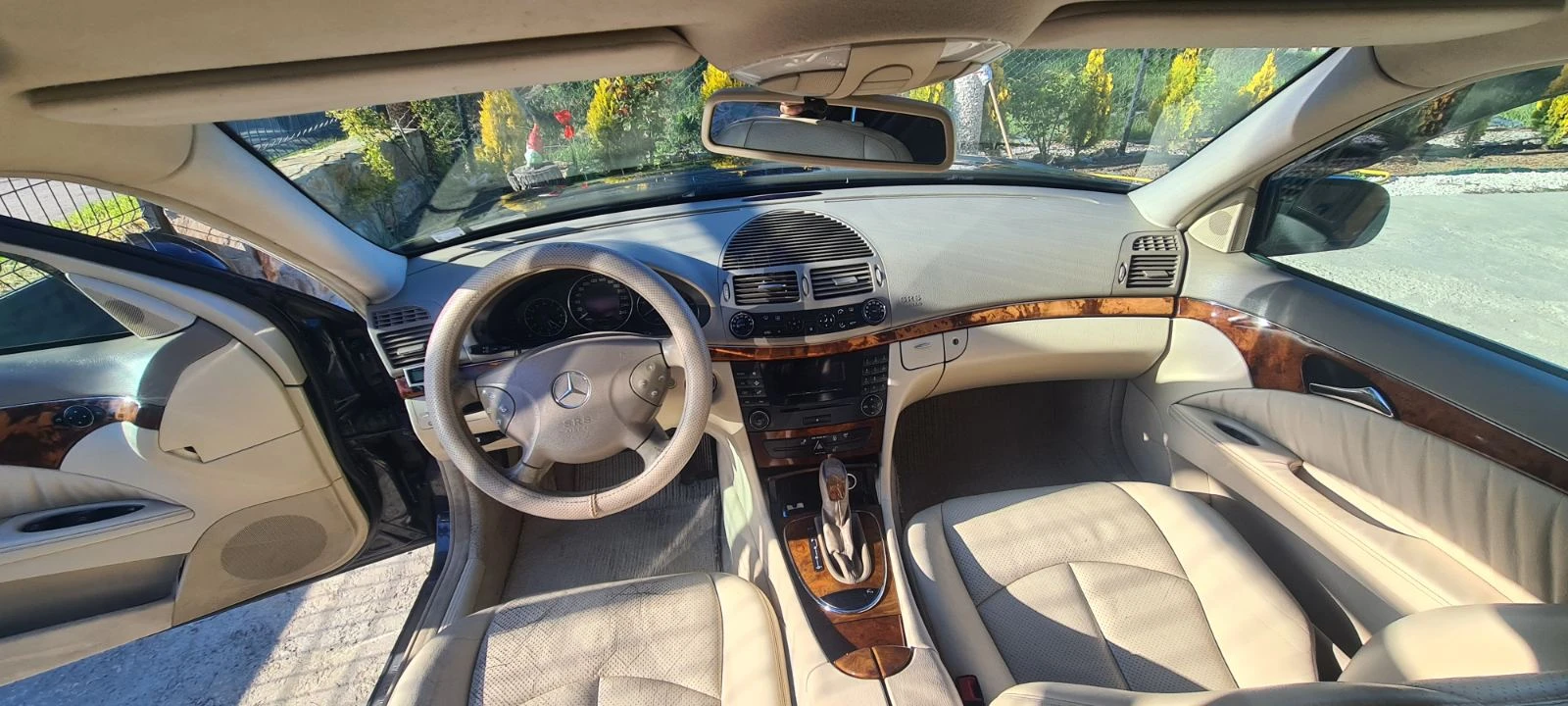 Mercedes-Benz E 270, снимка 10 - Автомобили и джипове - 54439572