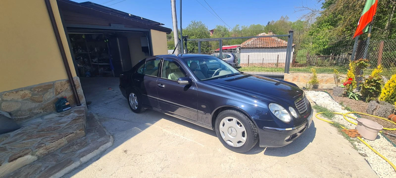 Mercedes-Benz E 270, снимка 15 - Автомобили и джипове - 54439572