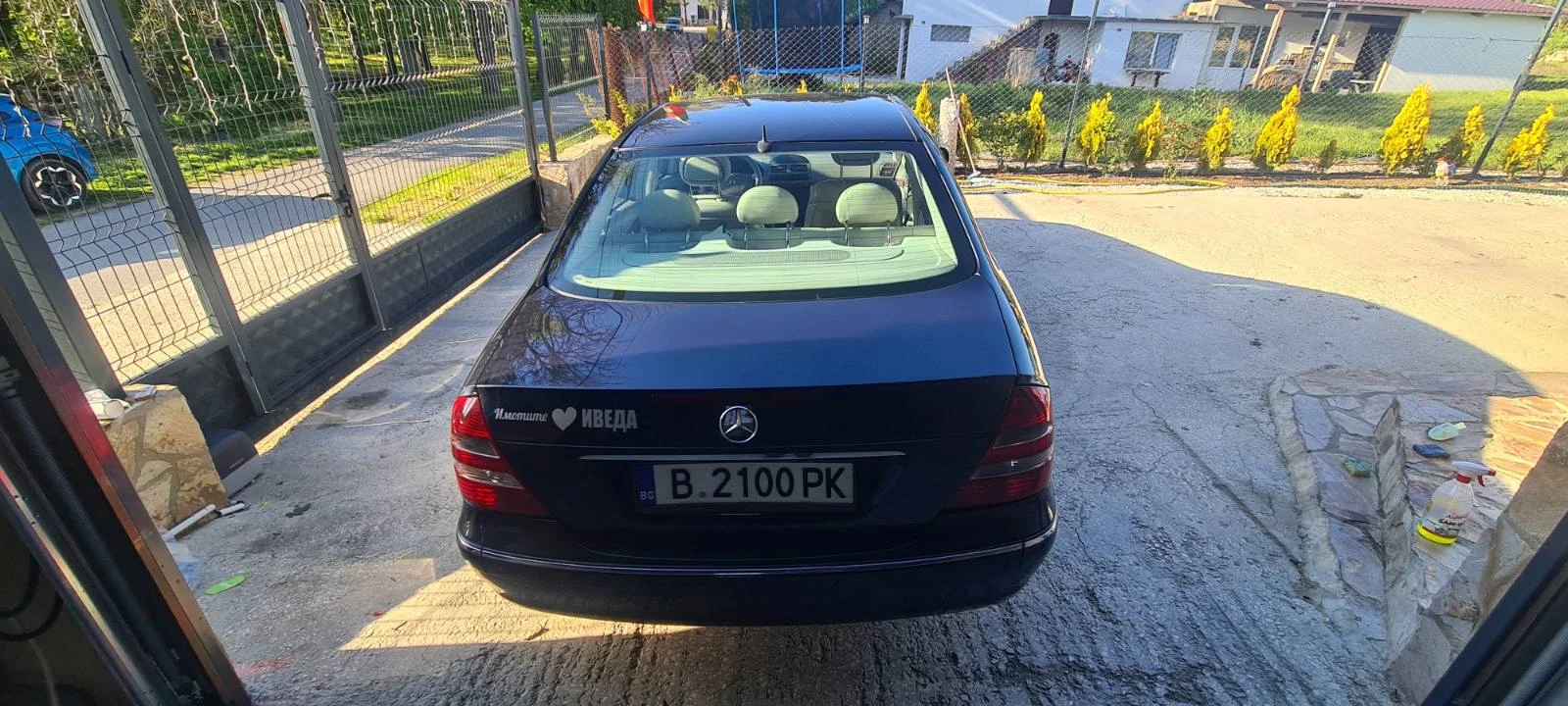 Mercedes-Benz E 270, снимка 11 - Автомобили и джипове - 54439572