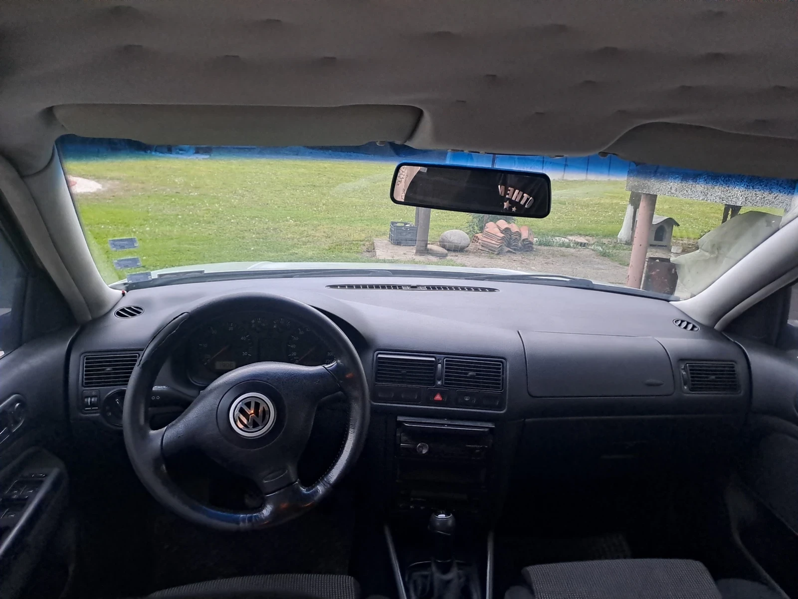 VW Golf 1.9, снимка 12 - Автомобили и джипове - 54457698