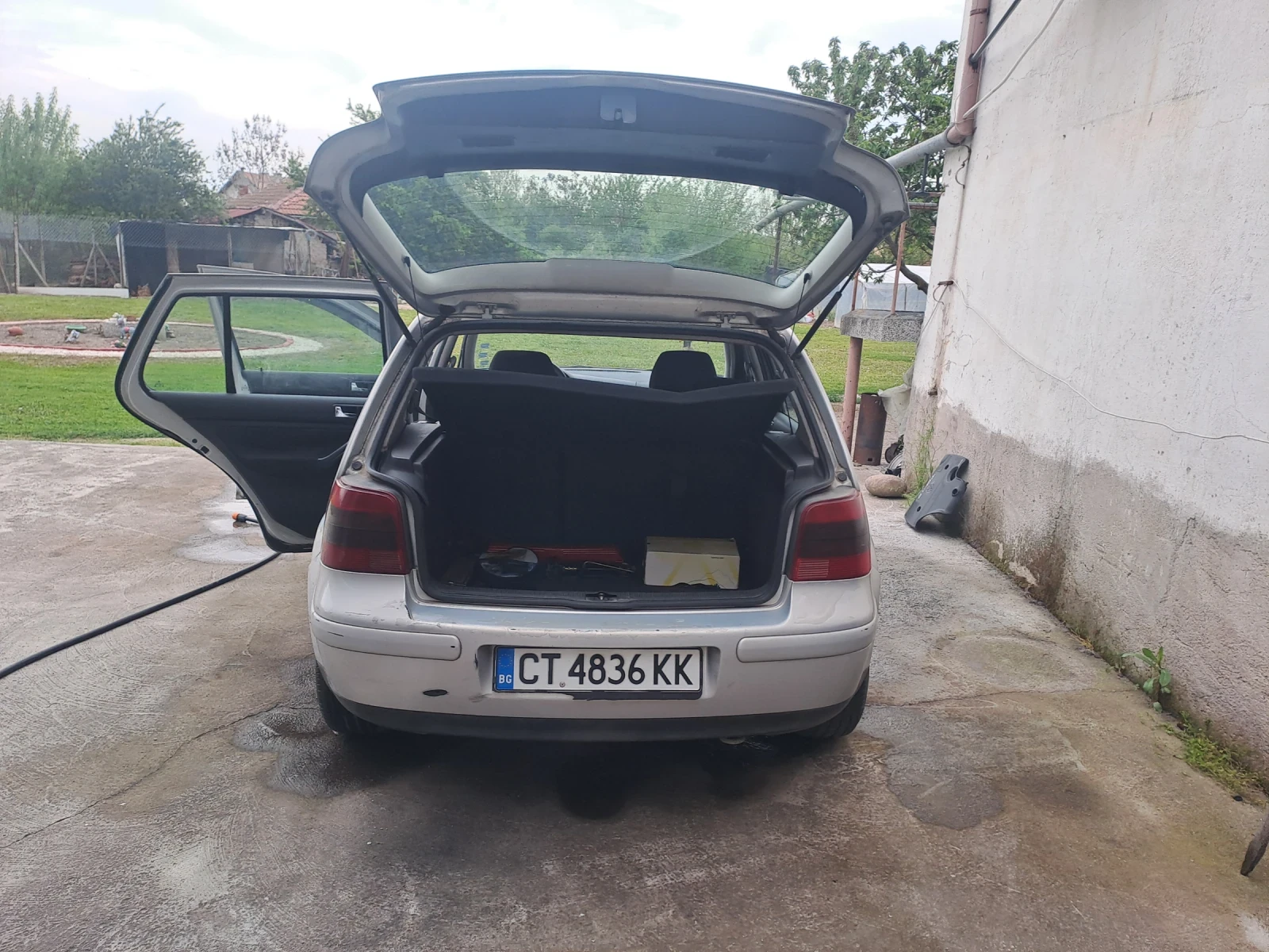 VW Golf 1.9, снимка 6 - Автомобили и джипове - 54457698