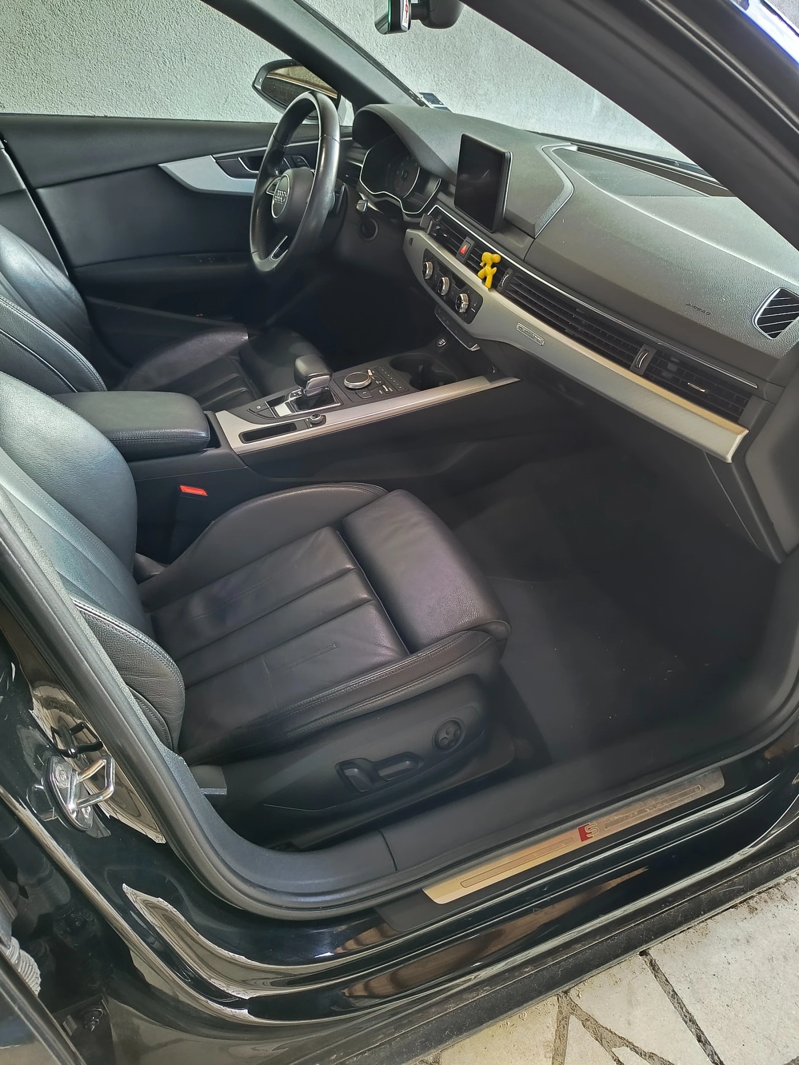 Audi A4 Quattro S-line 106000km, снимка 6 - Автомобили и джипове - 54778188