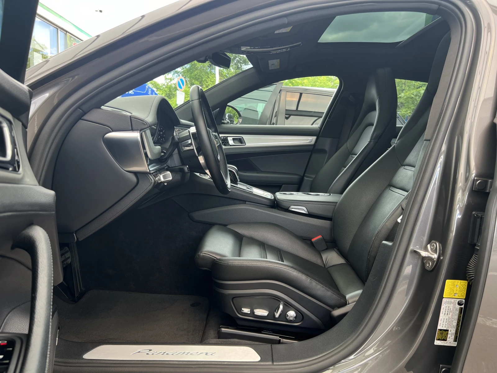 Porsche Panamera 3.0 V6 / 4-МЕСТЕН / PANO / BOSE / CAMERA / LED / , снимка 9 - Автомобили и джипове - 54787300