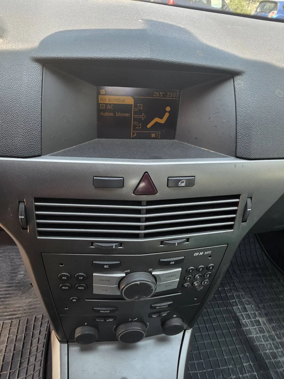 Opel Astra 1.6, снимка 6 - Автомобили и джипове - 54868202