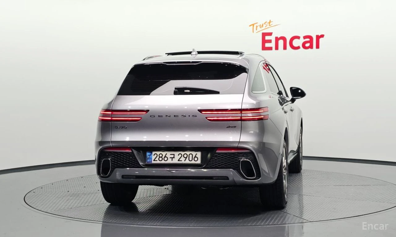 Genesis GV70 2.5T AWD* DISTRONIC* ПОДГРЕВ* ОБДУХВАНЕ* PANORAMA*, снимка 4 - Автомобили и джипове - 54878848