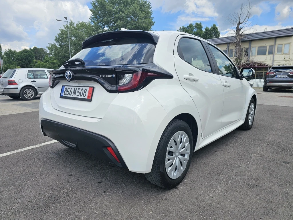Toyota Yaris 1.5 Hybrid, снимка 5 - Автомобили и джипове - 54969529