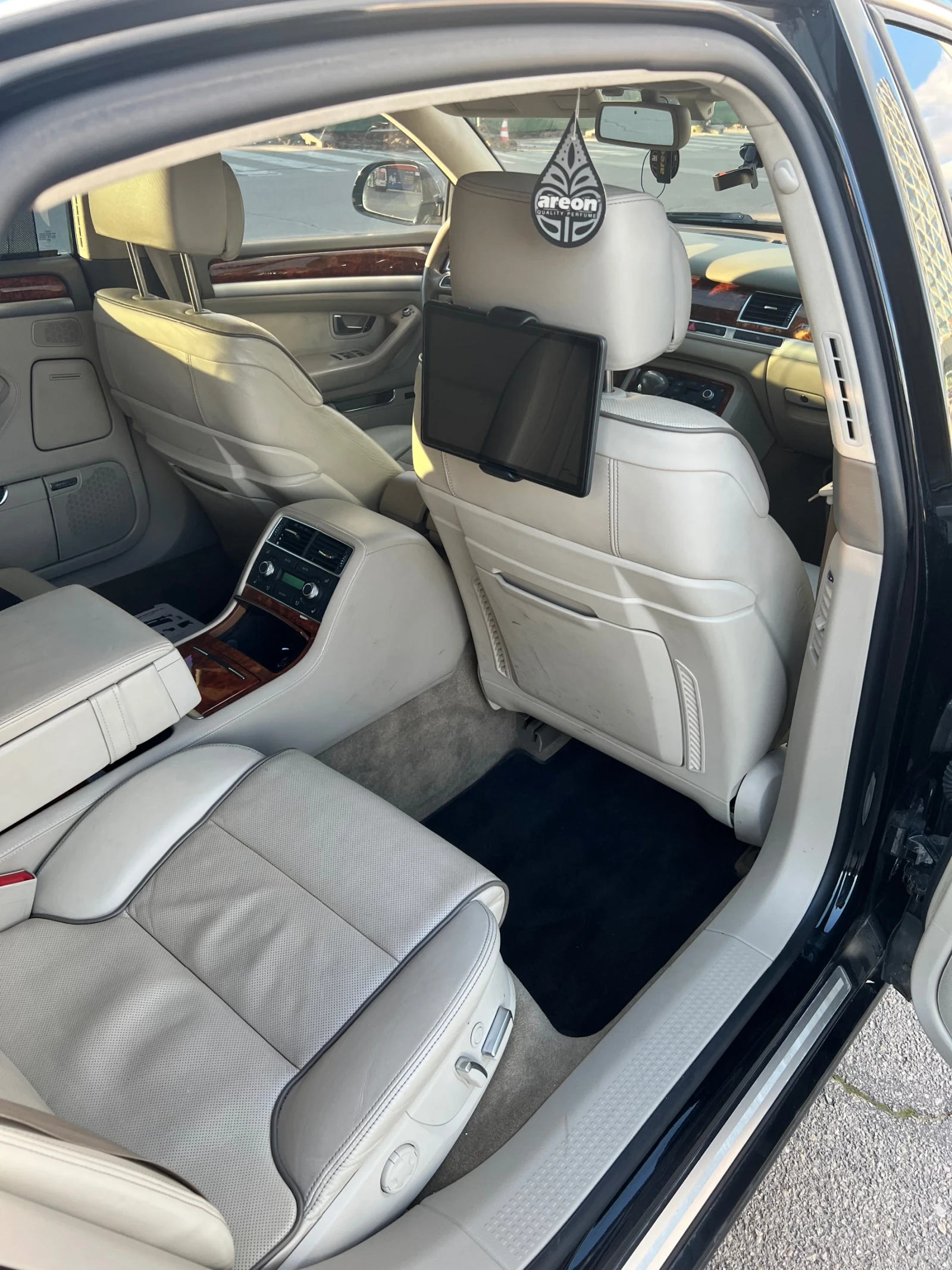 Audi A8, снимка 4 - Автомобили и джипове - 54974007