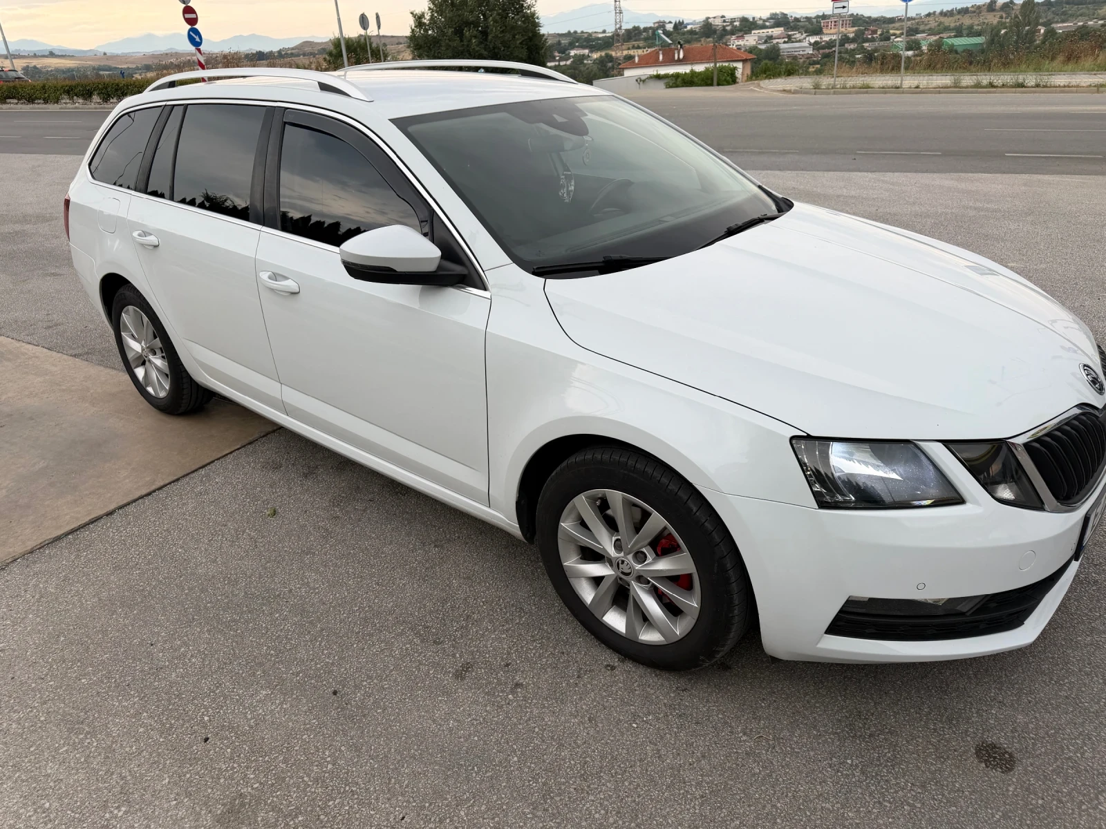 Skoda Octavia, снимка 4 - Автомобили и джипове - 55038070