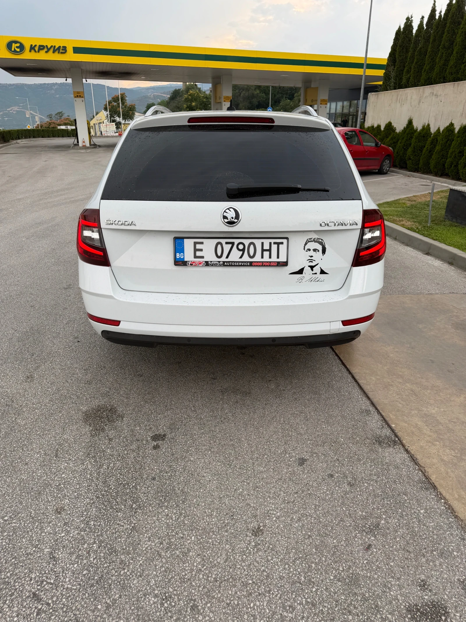 Skoda Octavia, снимка 5 - Автомобили и джипове - 55038070
