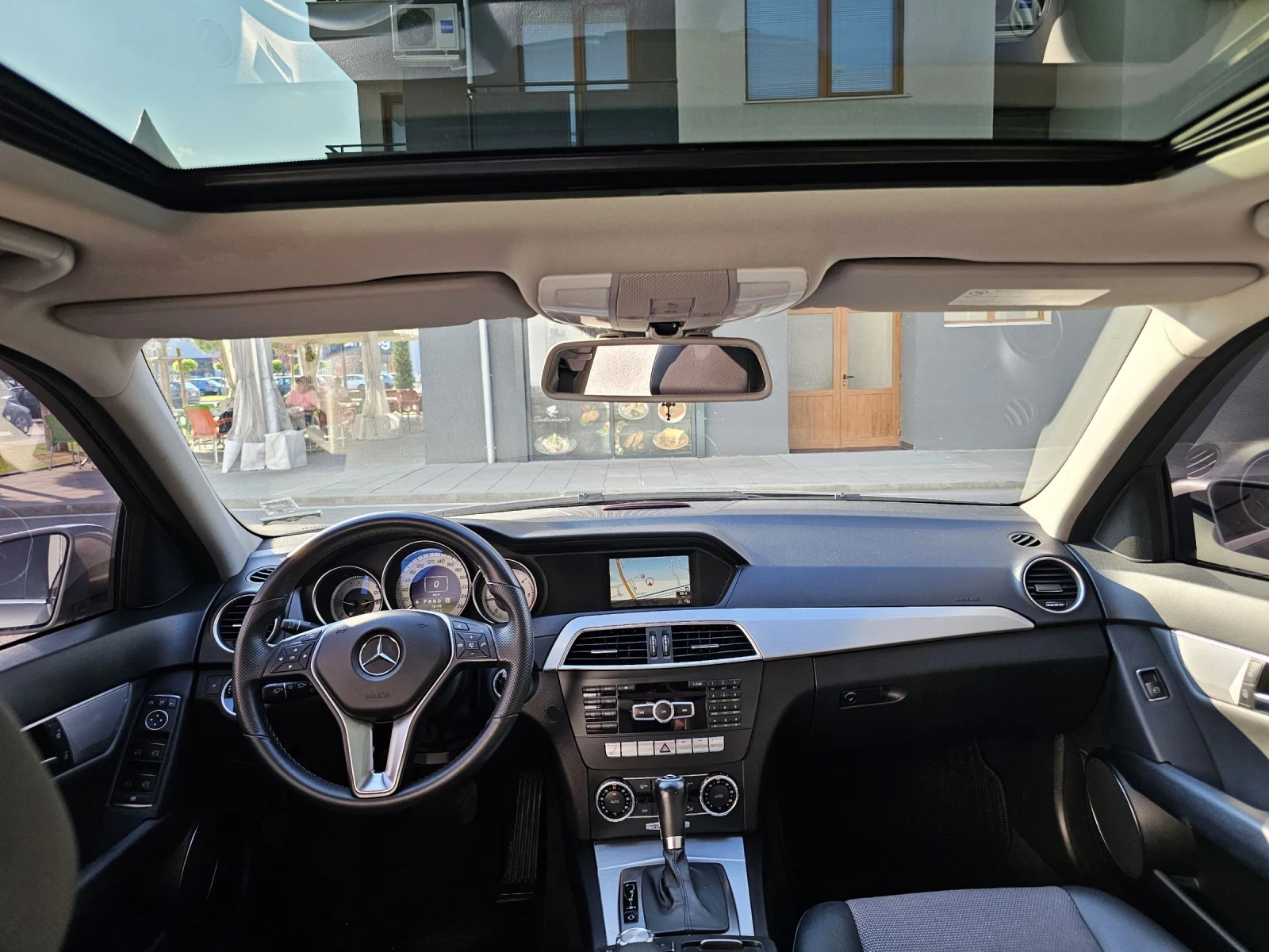 Mercedes-Benz C 220 Avantgarde , снимка 7 - Автомобили и джипове - 55051688