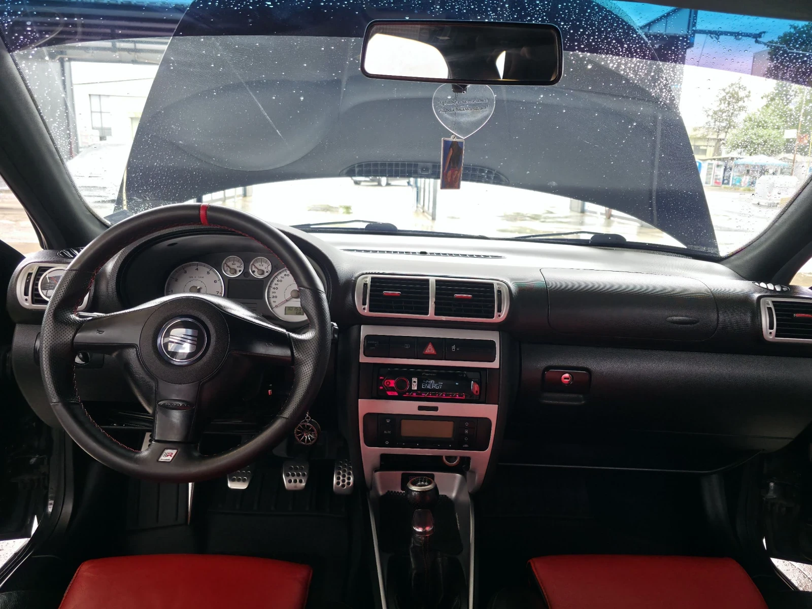 Seat Leon Seat Leon Cupra R Suizacopa, снимка 14 - Автомобили и джипове - 55182557