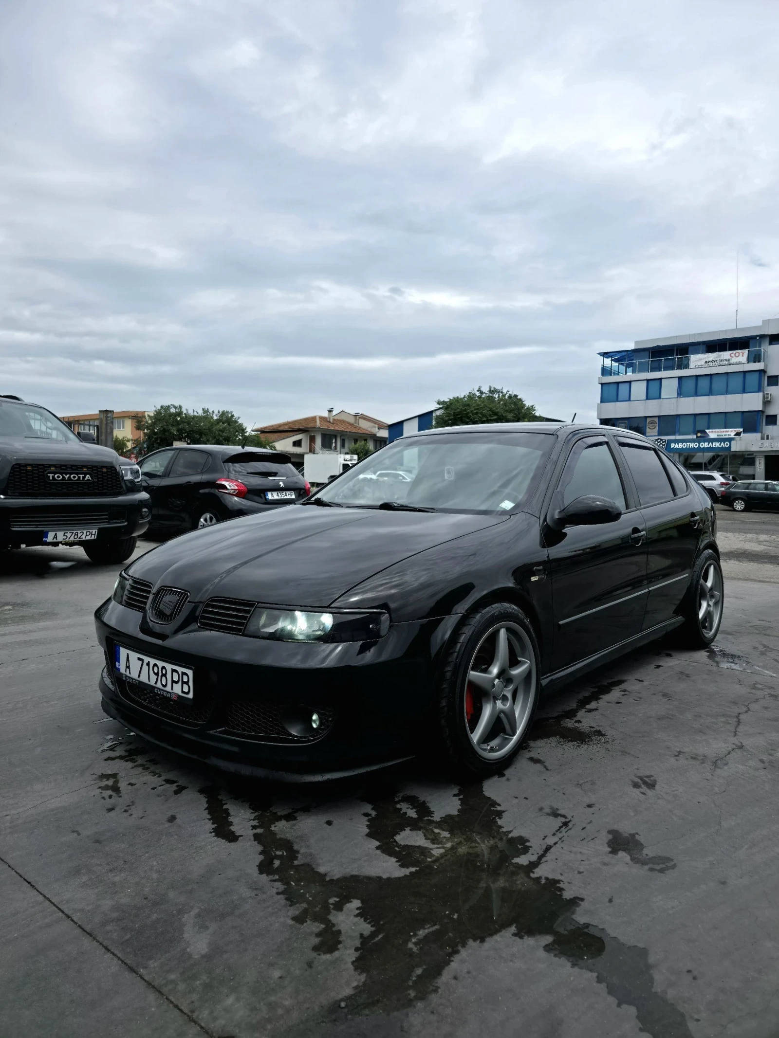 Seat Leon Seat Leon Cupra R Suizacopa, снимка 2 - Автомобили и джипове - 55182557