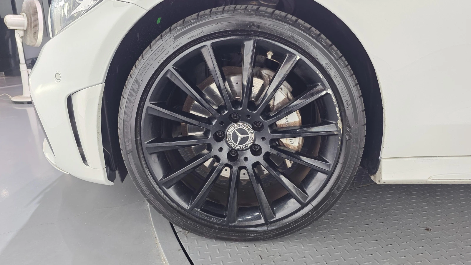 Mercedes-Benz C 220 4MATIC* AMG* COUPE* AMBIENT* ПОДГРЕВ* КАМЕРА, снимка 6 - Автомобили и джипове - 55234374