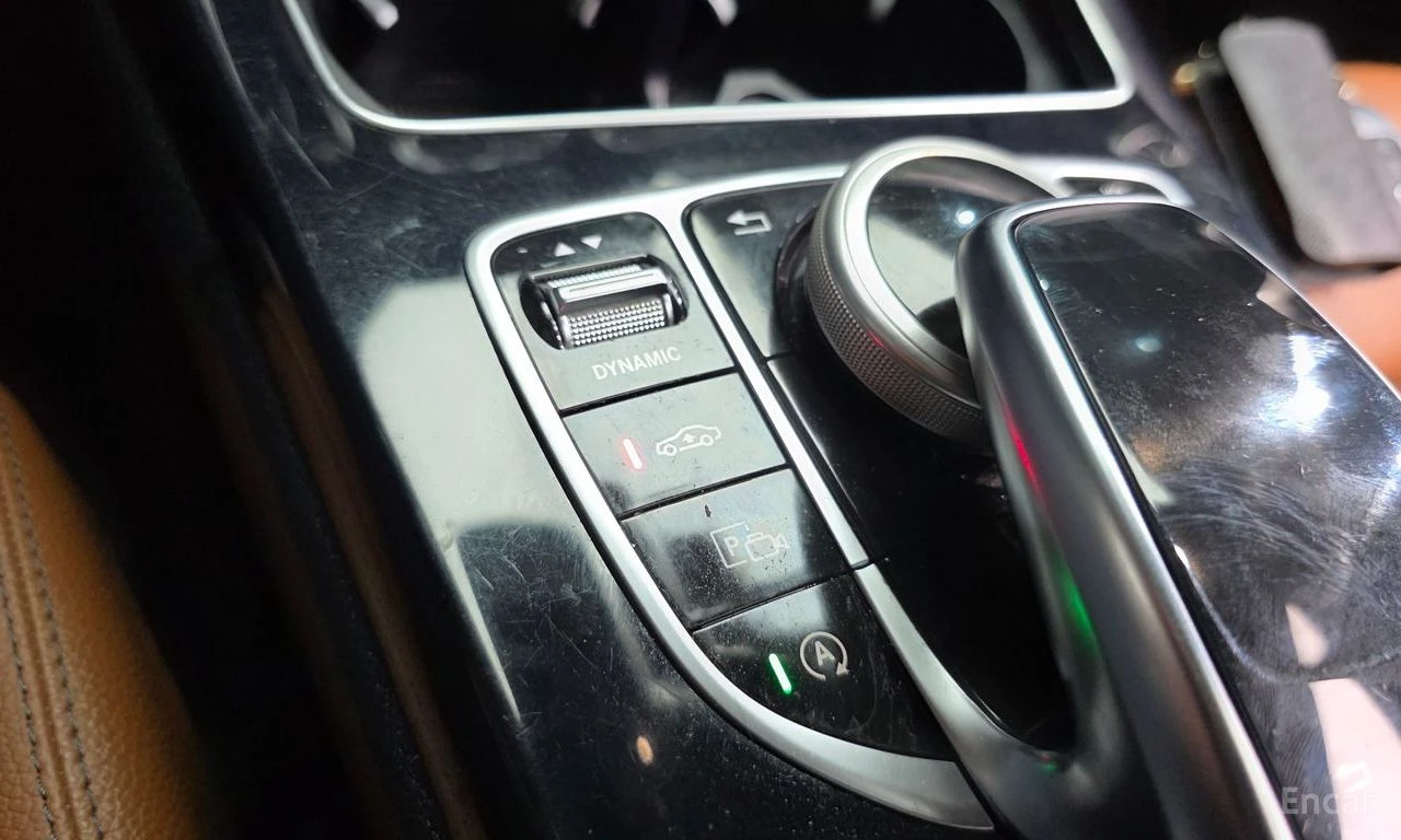 Mercedes-Benz C 220 4MATIC* AMG* COUPE* AMBIENT* ПОДГРЕВ* КАМЕРА, снимка 15 - Автомобили и джипове - 55234374
