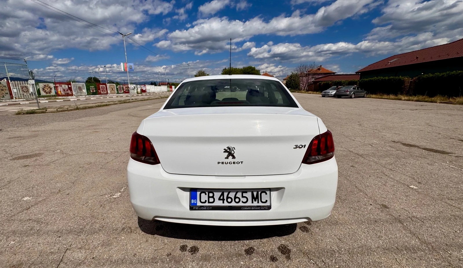 Peugeot 301 Allure 1.6 BlueHDi 100, снимка 5 - Автомобили и джипове - 55382963