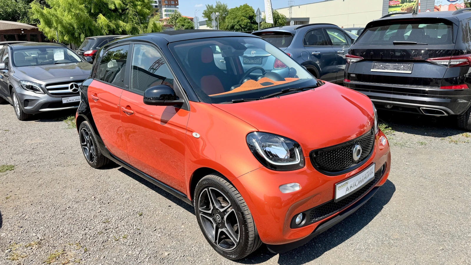 Smart Forfour Автоматик, Внос Швейцария, LED, JBL..., снимка 3 - Автомобили и джипове - 55569317